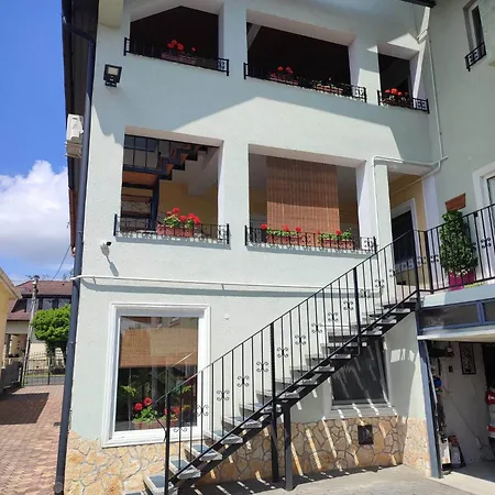 Aal Vendeghaz Apartment *