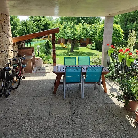 Aal Vendeghaz Apartament Héviz